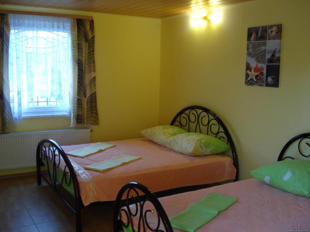 Yuzhniy Dvorik Aparthotel Odesa Exterior photo